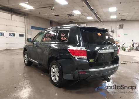 2012 Toyota Highlander Se V6 z USA, uszkodzony, nr VIN 5TDBK3EH1CS142331